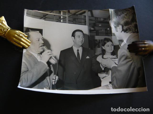 Antique Photography: MADRID SALON DE LA ELECTRIFICACION MAQUINAS DE AFEITAR BRAUN ANTIGUA FOTOGRAFIA ORIGINAL 18 X 24 CM