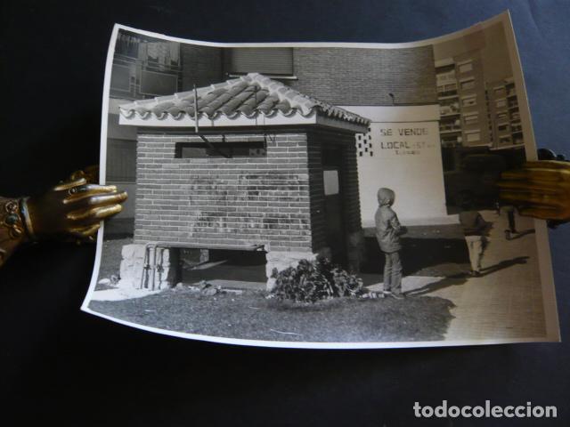 Alte Fotografie: MADRID BARRIO DE BILBAO CASETA PARA EL BUTANO ANTIGUA FOTOGRAFIA ORIGINAL 18 X 24 CM