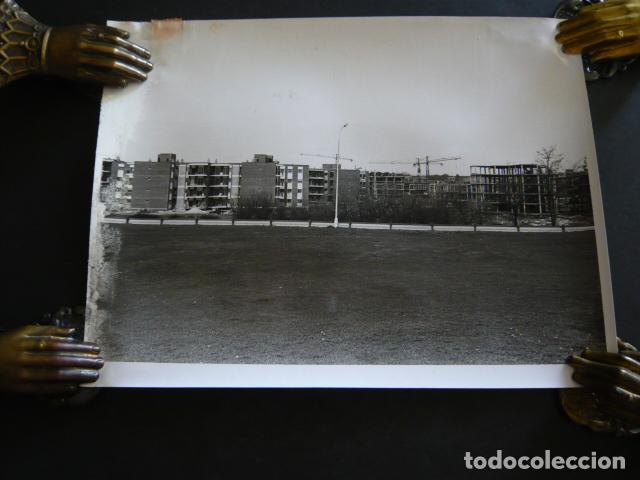 Fotografia antiga: MADRID URBANIZACION PARQUELUZ ANTIGUA FOTOGRAFIA ORIGINAL 18 X 24 CM