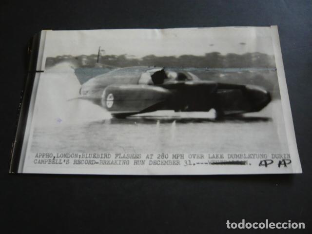 Fotograf&iacute;a antigua: PAJARO AZUL AUTOMOVIL CARRERAS AUTOMOVILISMO ANTIGUA FOTOGRAFIA ORIGINAL 27 X 16 CM