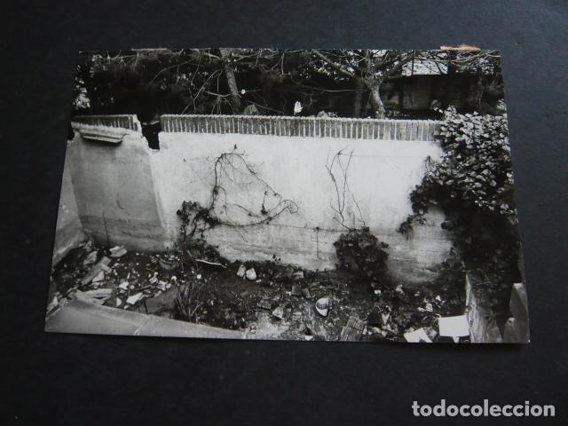 Fotograf&iacute;a antigua: BARRIO DE SAN JUAN MADRID FABRICA CERAMICA ABANDONADA ANTIGUA FOTOGRAFIA ORIGINAL 18 X 12 CM
