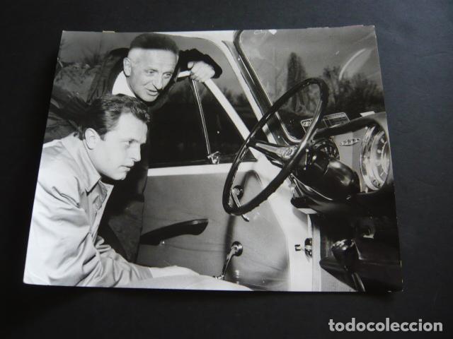 Fotografia antiga: MONZA ITALIA CORREDORES AUTOMOVILISMO BAGHETTI Y VILLORESI ANTIGUA FOTOGRAFIA ORIGINAL 18 X 24 CM