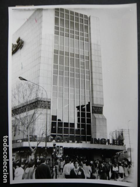 Alte Fotografie: MADRID HUELGA GRANDES ALMACENES EL CORTE INGLES ANTIGUA FOTOGRAFIA ORIGINAL 13 X 18 CM