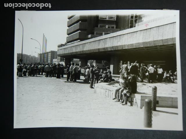 Fotograf&iacute;a antigua: MADRID HUELGA GRANDES ALMACENES ANTIGUA FOTOGRAFIA ORIGINAL 13 X 18 CM