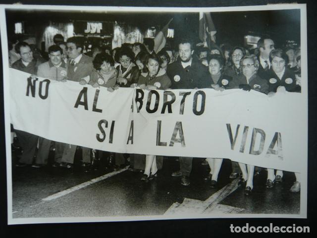 Fotografia antiga: MADRID MANIFESTACION ANTI ABORTO ANTIGUA FOTOGRAFIA ORIGINAL 13 X 18 CM