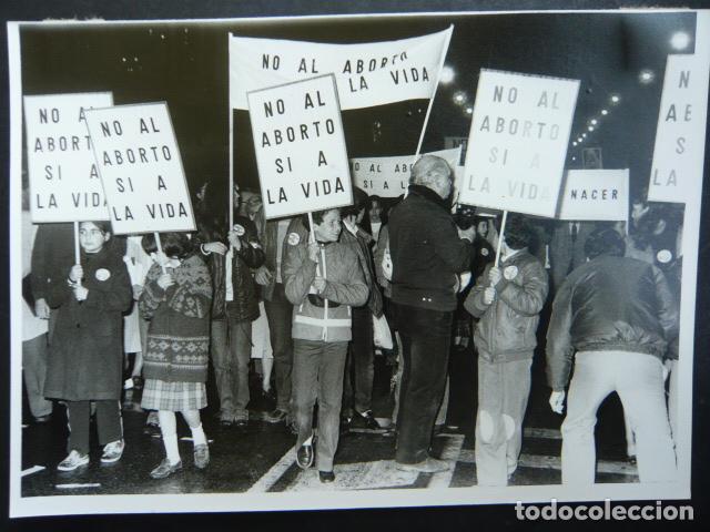 Alte Fotografie: MADRID MANIFESTACION ANTI ABORTO ANTIGUA FOTOGRAFIA ORIGINAL 13 X 18 CM
