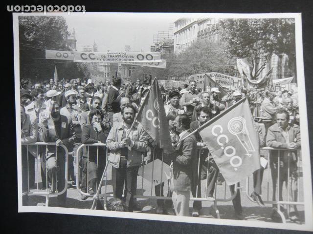 Alte Fotografie: MADRID MANIFESTACION 1&ordf; DE MAYO ANTIGUA FOTOGRAFIA ORIGINAL 13 X 18 CM
