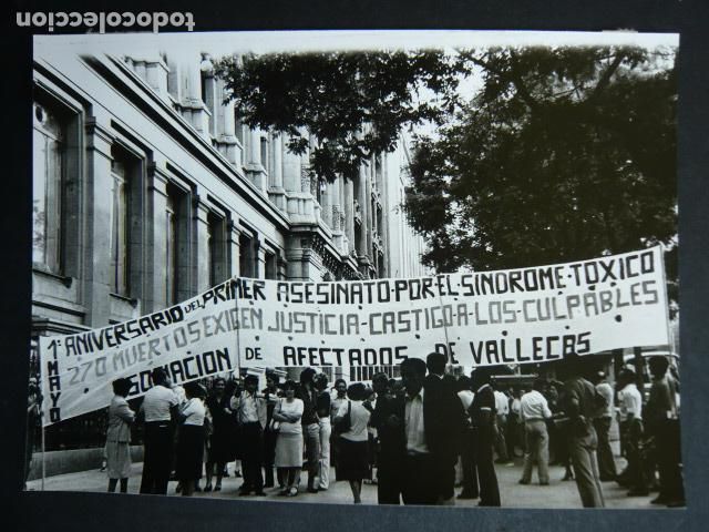 Photographie ancienne: MADRID MANIFESTACION AFECTADOS COLZA ANTIGUA FOTOGRAFIA ORIGINAL 13 X 18 CM