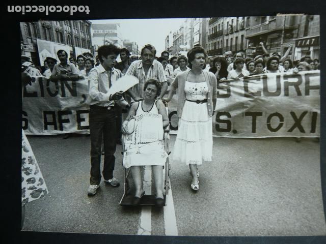 Fotografia antica: MADRID MANIFESTACION AFECTADOS COLZA ANTIGUA FOTOGRAFIA ORIGINAL 13 X 18 CM