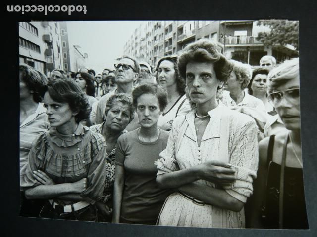 Alte Fotografie: MADRID MANIFESTACION AFECTADOS COLZA ANTIGUA FOTOGRAFIA ORIGINAL 13 X 18 CM