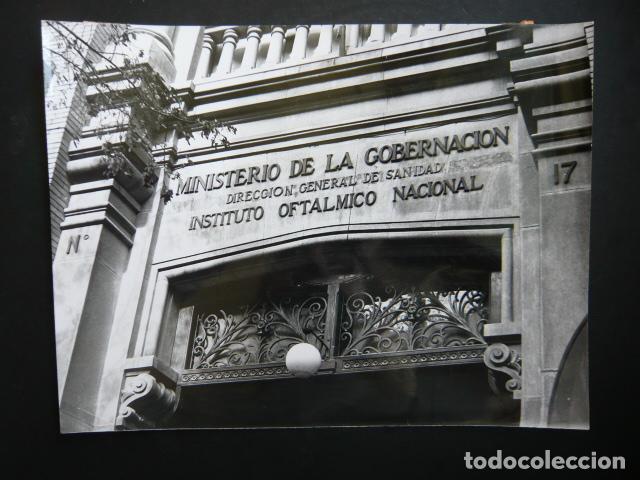 Fotograf&iacute;a antigua: MADRID INSTITUTO OFTALMICO NACIONAL ANTIGUA FOTOGRAFIA ORIGINAL 18 X 24 CM