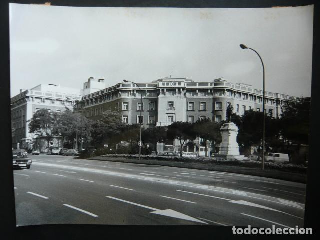 Fotograf&iacute;a antigua: MADRID INSTITUTO NACIONAL DE INDUSTRIA ANTIGUA FOTOGRAFIA ORIGINAL 18 X 24 CM