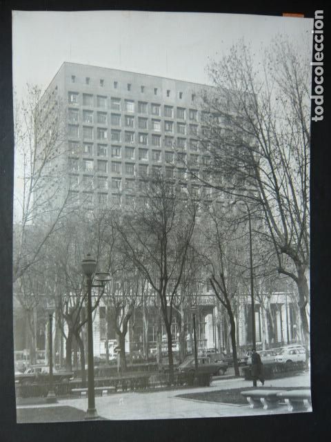 Alte Fotografie: MADRID MINISTERIO DE SANIDAD Y SEGURIDAD SOCIAL ANTIGUA FOTOGRAFIA ORIGINAL 18 X 24 CM