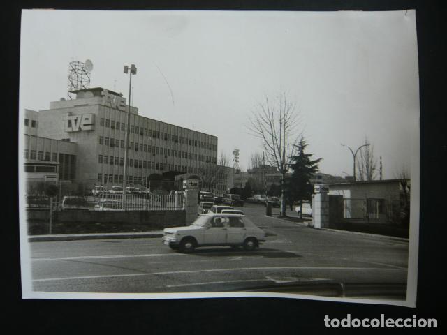 Photographie ancienne: MADRID EDIFICIO TVE ANTIGUA FOTOGRAFIA ORIGINAL 18 X 24 CM