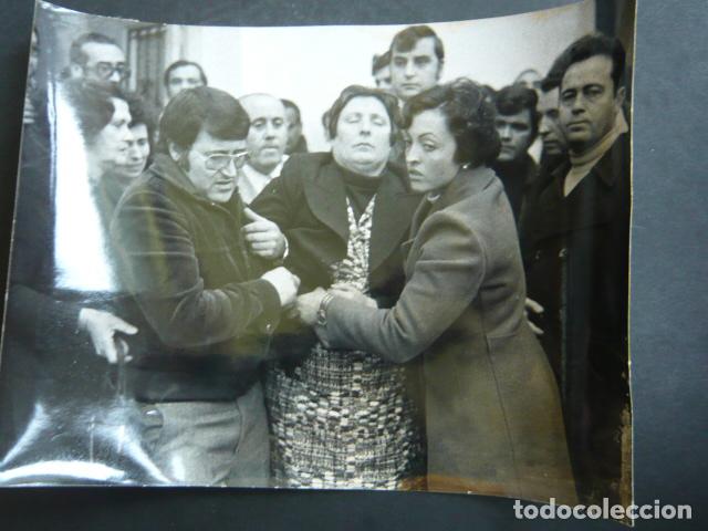 Fotograf&iacute;a antigua: MALAGA MANIFESTACION DEL DIA DE ANDALUCIA ANTIGUA FOTOGRAFIA ORIGINAL 18 X 24 CM