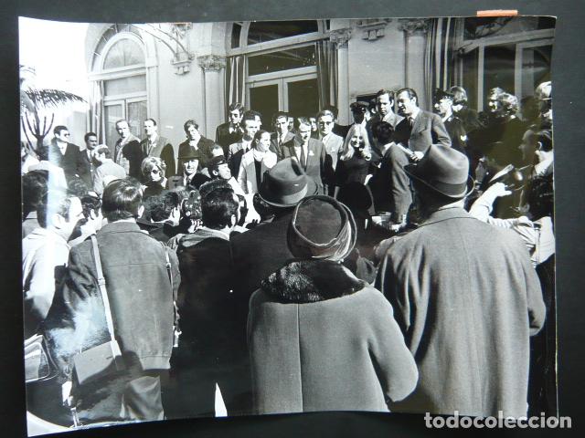 Fotograf&iacute;a antigua: FESTIVAL DE LA CANCION DE SAN REMO 1969 ANTIGUA FOTOGRAFIA ORIGINAL 18 X 24 CM