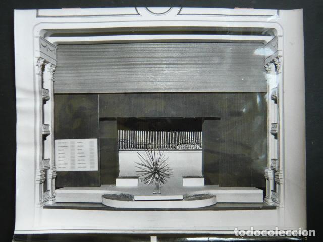 Antique Photography: MADRID FESTIVAL DE EUROVISION 1969 TEATRO REAL ANTIGUA FOTOGRAFIA ORIGINAL 18 X 24 CM