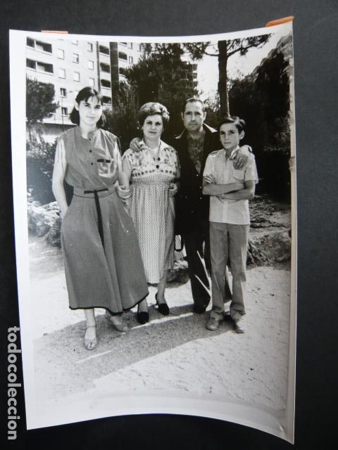 Fotografia antiga: ALCALA DE HENARES MADRID RESCATE NI&Ntilde;O ACCIDENTADO ANTIGUA FOTOGRAFIA ORIGINAL 13 X 18 CM