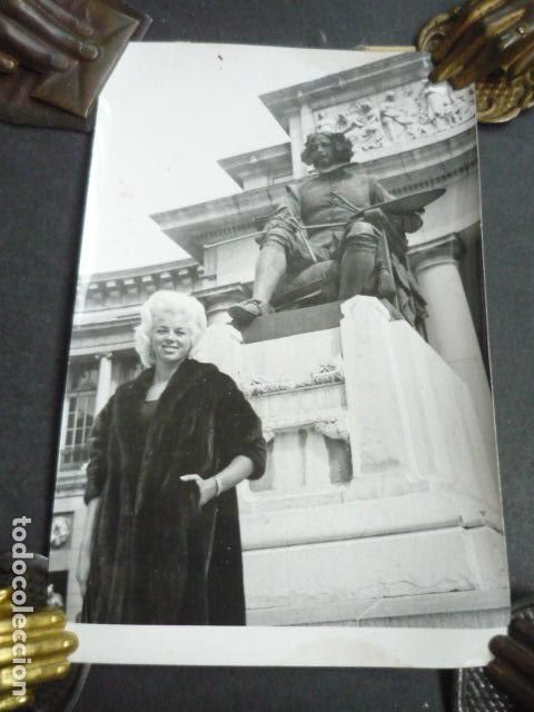 Fotografia antiga: MADRID ACTRIZ DIANA DORS ANTIGUA FOTOGRAFIA 12 X 18 CM
