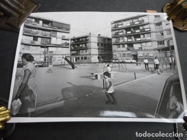Fotograf&iacute;a antigua: MADRID BARRIO DE SAN FERMIN ANTIGUA FOTOGRAFIA 13 X 18 CM