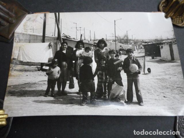 Alte Fotografie: MADRID HABITANTES DE CHABOLAS ANTIGUA FOTOGRAFIA 13 X 18 CM