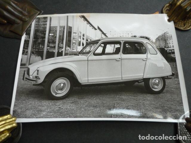 Fotograf&iacute;a antigua: AUTOMOVIL CITROEN DYANE 6 ANTIGUA FOTOGRAFIA 13 X 18 CM