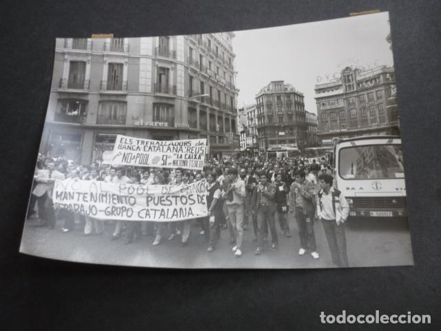 Photographie ancienne: MADRID MANIFESTACION BANCA CATALANA ANTIGUA FOTOGRAFIA 18 X 13 CM