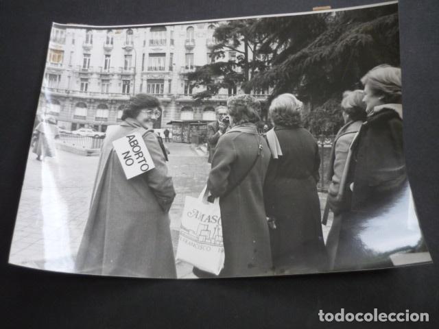 Antique Photography: MADRID MANIFESTACION CONTRA EL ABORTO ANTIGUA FOTOGRAFIA 18 X 24 CM