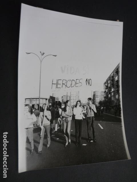 Antique Photography: MADRID MANIFESTACION CONTRA LA LEGALIDAD DEL ABORTO POLICIA ANTIGUA FOTOGRAFIA 18 X 24 CM