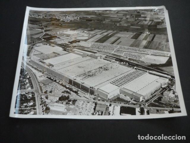 Fotograf&iacute;a antigua: INGOLSTADT ALEMANIA FABRICA AUTOMOVILES N.S.U. ANTIGUA FOTOGRAFIA ORIGINAL 24 X 18 CM