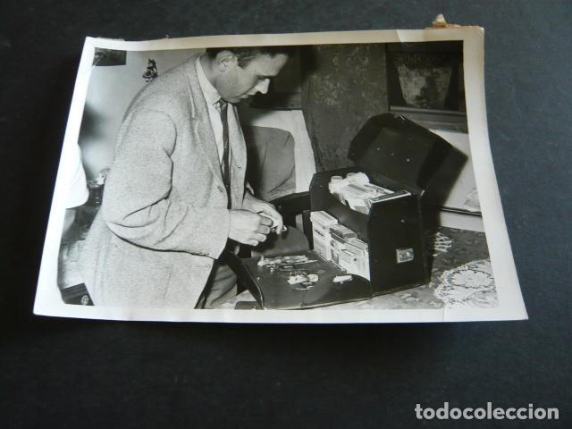 Fotografia antiga: MADRID PRACTICANTE SERVICIO URGENCIAS SEGURIDAD SOCIAL ANTIGUA FOTOGRAFIA ORIGINAL 12 X 17 CM
