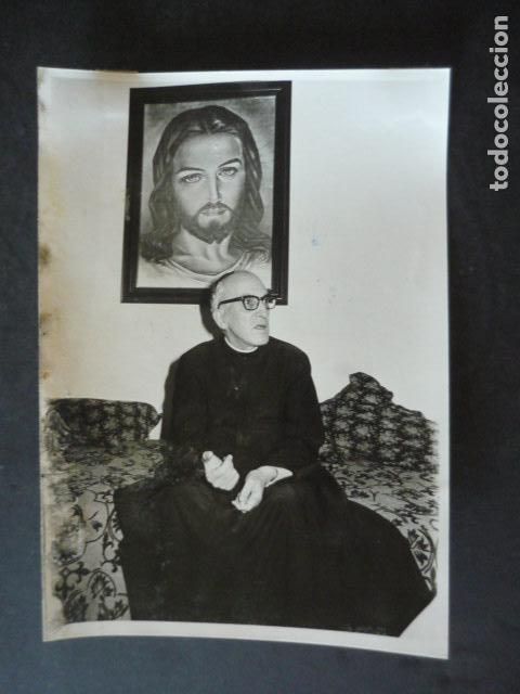 Fotograf&iacute;a antigua: APARICION DE SAN MIGUEL ARCANGEL EN AUTOBUS ANTIGUA FOTOGRAFIA ORIGINAL 18 X 12 CM