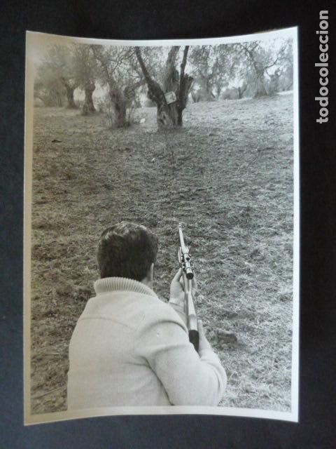 Fotografia antiga: ALJARAFE SEVILLA APARICION DE LA VIRGEN DEL ROCIO ANTIGUA FOTOGRAFIA ORIGINAL 18 X 12 CM