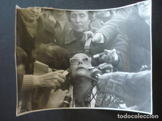 Fotografia antica: SARDANYOLA BARCELONA MILAGROS DE VIRGEN CONCHITA ANTIGUA FOTOGRAFIA ORIGINAL 24 X 18 CM