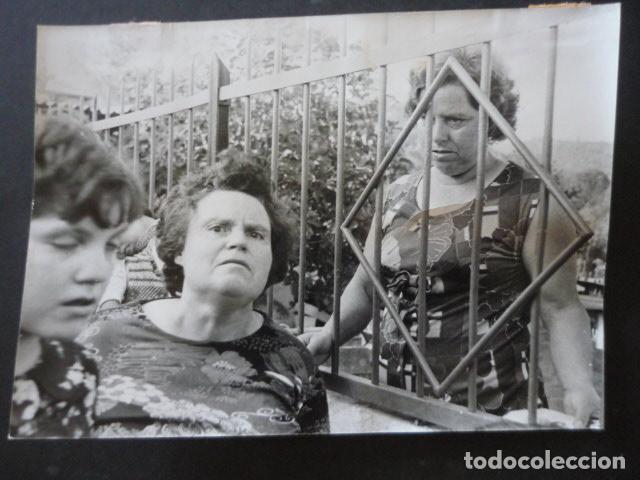 Antique Photography: SARDANYOLA BARCELONA MILAGROS DE VIRGEN CONCHITA ANTIGUA FOTOGRAFIA ORIGINAL 12 X 18 CM