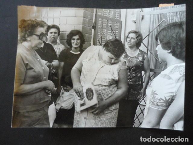 Alte Fotografie: SARDANYOLA BARCELONA MILAGROS DE VIRGEN CONCHITA ANTIGUA FOTOGRAFIA ORIGINAL 12 X 18 CM