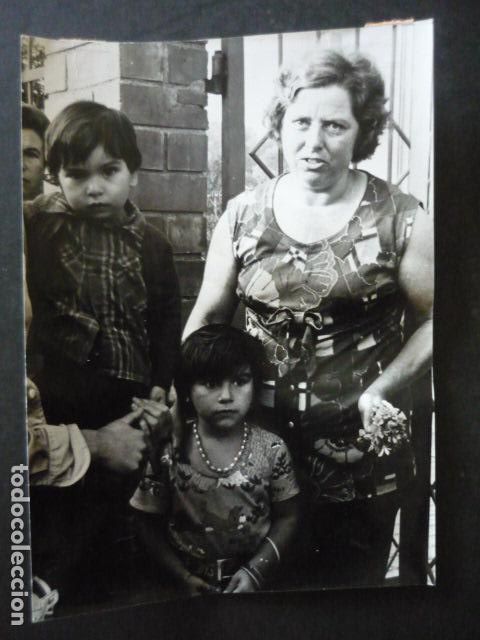 Alte Fotografie: SARDANYOLA BARCELONA MILAGROS DE VIRGEN CONCHITA ANTIGUA FOTOGRAFIA ORIGINAL 12 X 18 CM