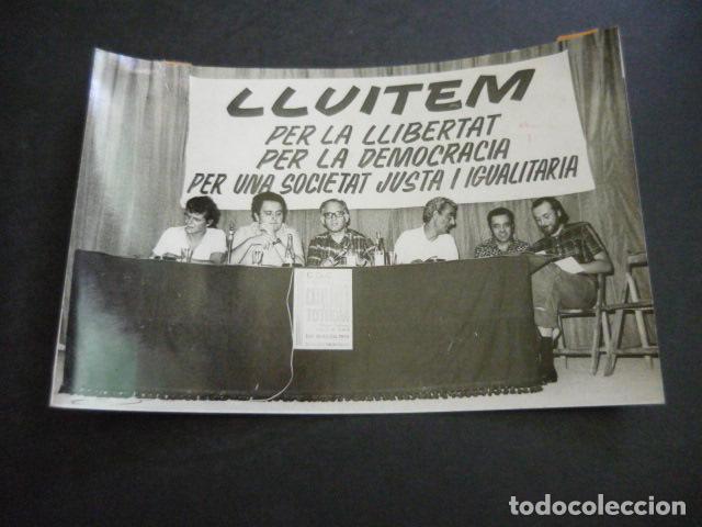 Fotografia antiga: CATALU&Ntilde;A PRIMERA ASAMBLEA CONVERGENCIA DEMOCRATICA 1976 ANTIGUA FOTOGRAFIA 12 X 18 CM
