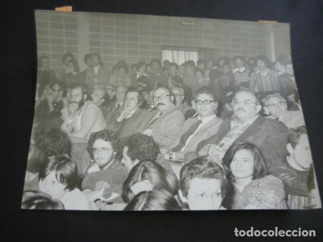 Fotografia antica: VALENCIA CONSELL DEMOCRATIC Y JUNTA DEMOCRATICA ANTIGUA FOTOGRAFIA 18 X 24 CM