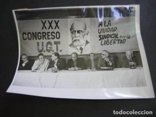 Alte Fotografie: MADRID CONGRESO DE LA UGT 1976 ANTIGUA FOTOGRAFIA 18 X 24 CM