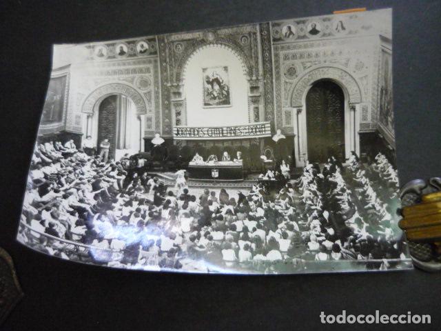 Fotografia antica: BARCELONA UNIVERSIDAD JORNADES CATALANES DE LA DONA 1976 ANTIGUA FOTOGRAFIA 18 X 12 CM