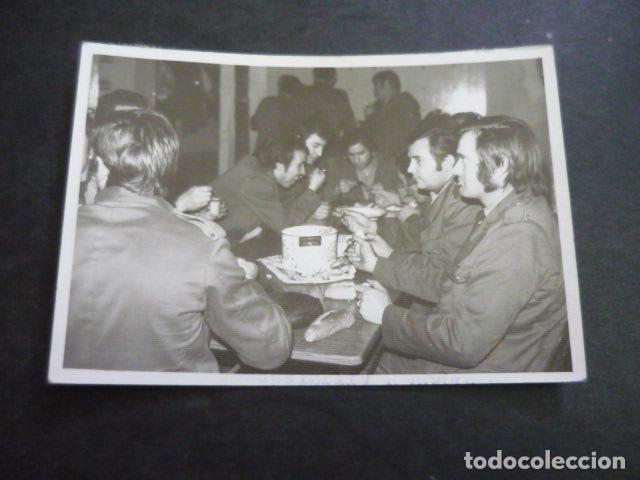 Antique Photography: ZARAGOZA ENCIERRO DE BOMBEROS 1977 ANTIGUA FOTOGRAFIA 7,5 X 10,5 CM