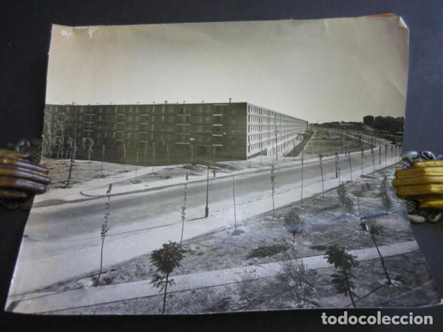 Fotograf&iacute;a antigua: MADRID BARRIO DE SAN BLAS ANTIGUA FOTOGRAFIA 18 X 24 CM