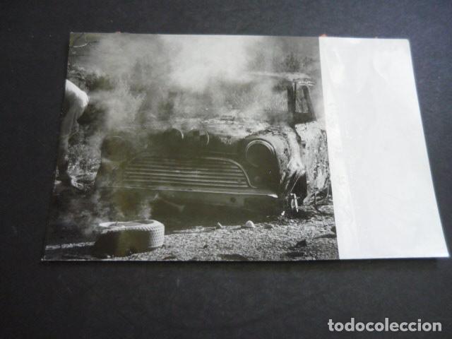 Fotograf&iacute;a antigua: ALICANTE RALLYE ALMENDRO EN FLOR ACCIDENTE 1969 ANTIGUA FOTOGRAFIA ORIGINAL 18 X 12 CM