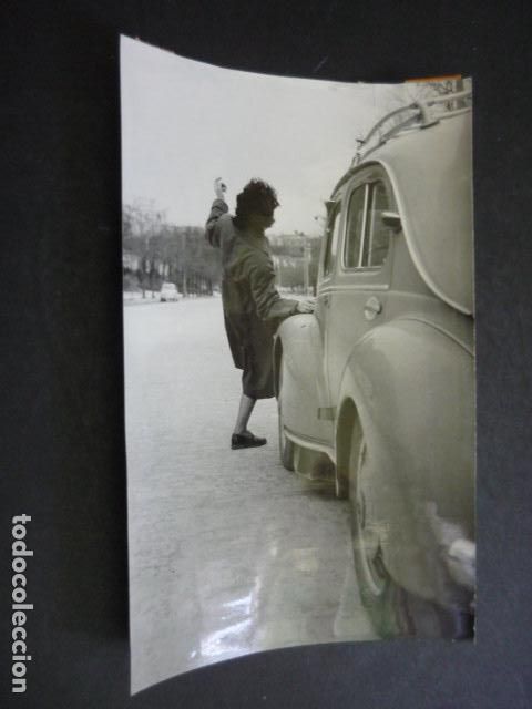 Fotografia antiga: MADRID ESCUELA DE CONDUCCION FEMENINA ANTIGUA FOTOGRAFIA ORIGINAL 12 X 18 CM