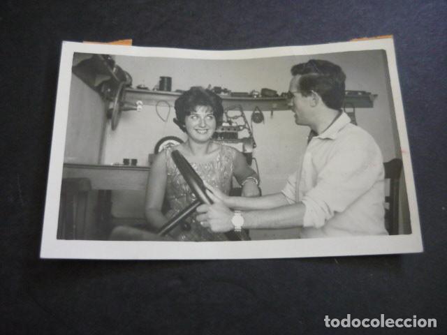 Alte Fotografie: LA CORU&Ntilde;A PROFESORA DE CONDUCCION AUTO ESCUELA ANTIGUA FOTOGRAFIA ORIGINAL 9 X 14 CM