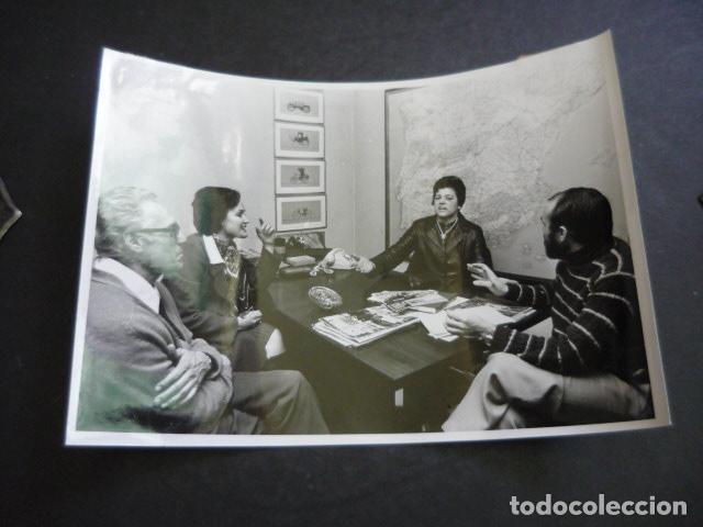 Alte Fotografie: MADRID MUJER TAXISTA ANTIGUA FOTOGRAFIA ORIGINAL 12 X 18 CM