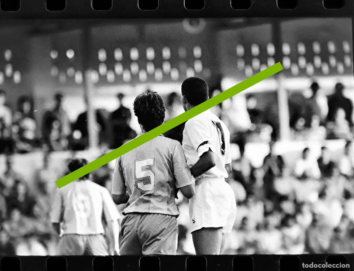 Fotograf&iacute;a antigua: Negativo de fotograf&iacute;a. Burjassot club de f&uacute;tbol - Valencia C.F. Partido. A&ntilde;o 1991.