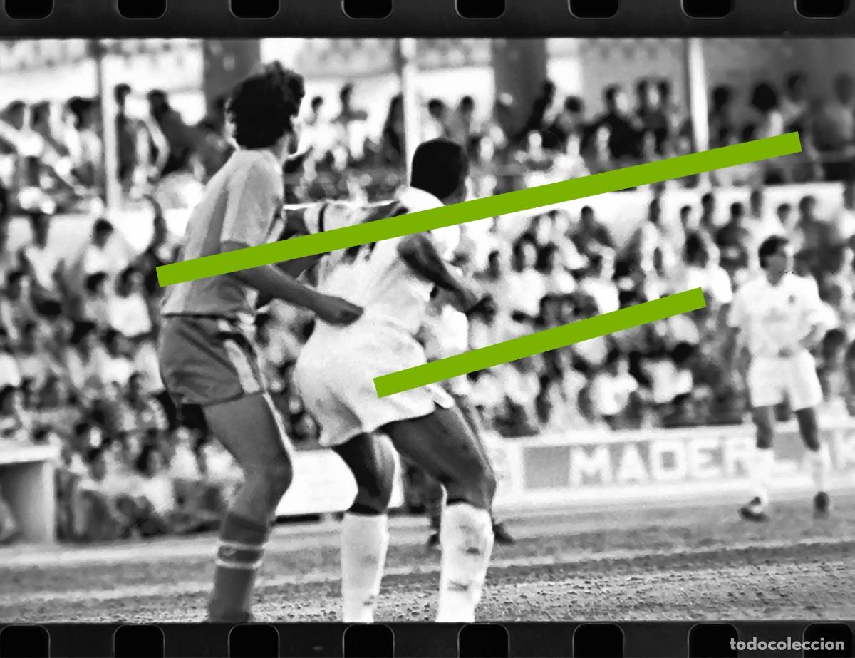 Fotograf&iacute;a antigua: Negativo de fotograf&iacute;a. Burjassot club de f&uacute;tbol - Valencia C.F. Partido. A&ntilde;o 1991.