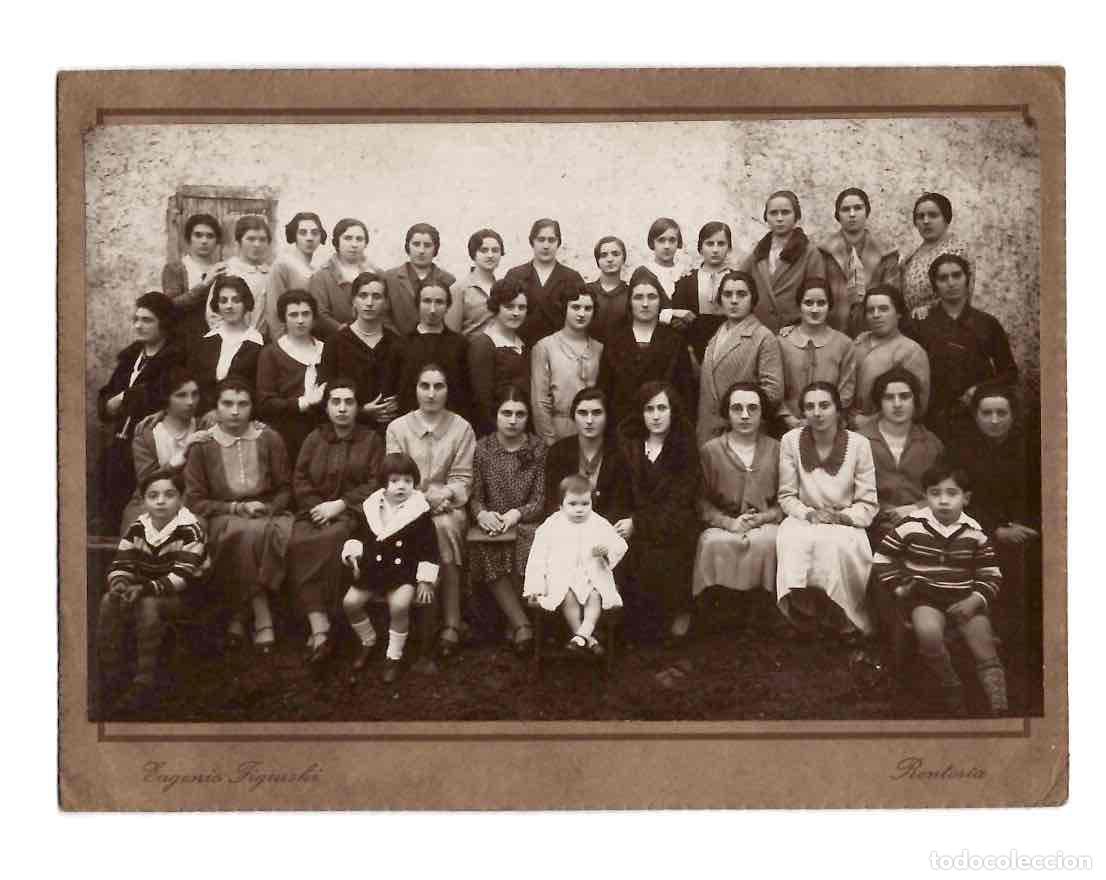Fotograf&iacute;a antigua: FOTOGRAFIA GRUPO FAMILIAR. EUGENIO FIGURSKI. RENTERIA, GIPUZKOA. C.1935